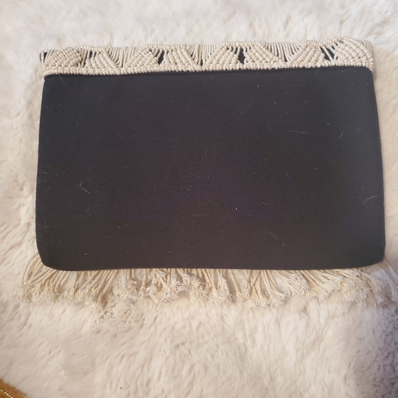 Stella and Dot Macrame Clutch - Picture 4 of 5